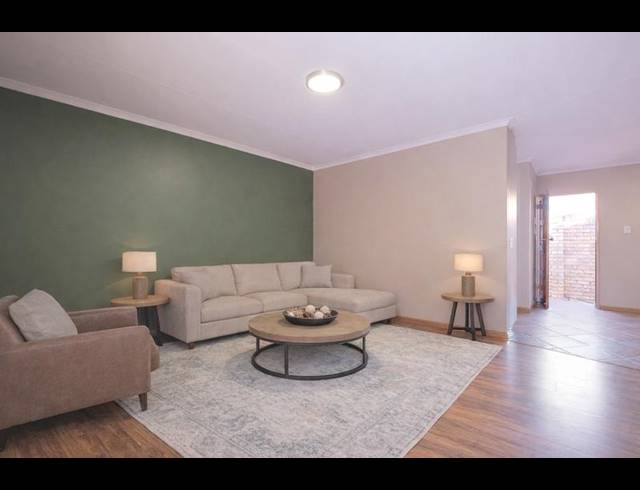 2 BEDROOM TOWNHOUSE FOR SALE IN WIERDAGLEN ESTATE